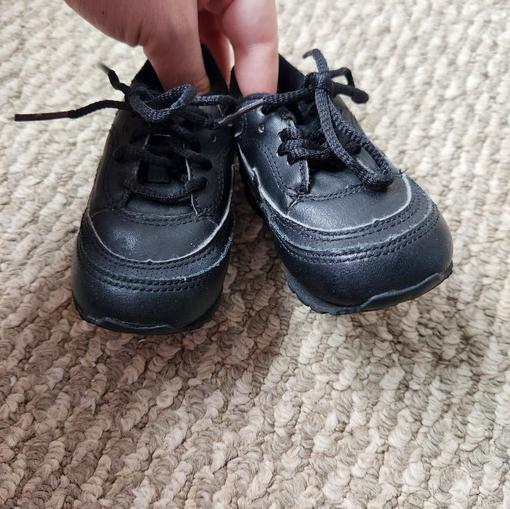 4c Baby Black Nike Air Max Sneakers - Picture 3 of 5